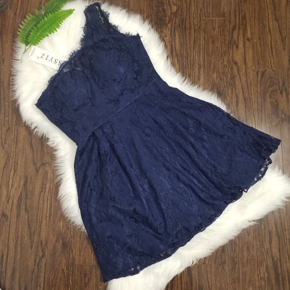 SSYIZ Dresses & Skirts - SSYIZ New One Shoulder Lace Mini Blue Side Zip Size 14 🆕️